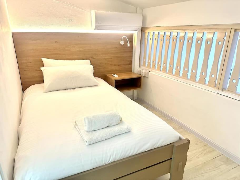 3 Bedroom Beachside Apartment - 30 Secs From Beach Flic-en-Flacq Dış mekan fotoğraf