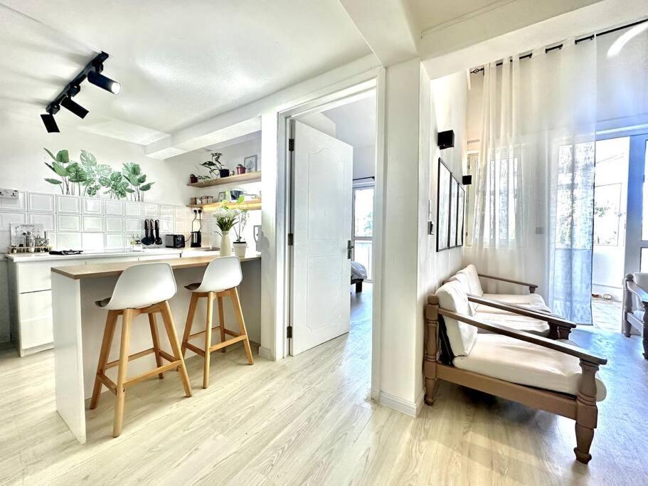 3 Bedroom Beachside Apartment - 30 Secs From Beach Flic-en-Flacq Dış mekan fotoğraf